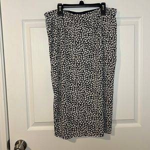 Vince Camuto Midi Skirt Size L